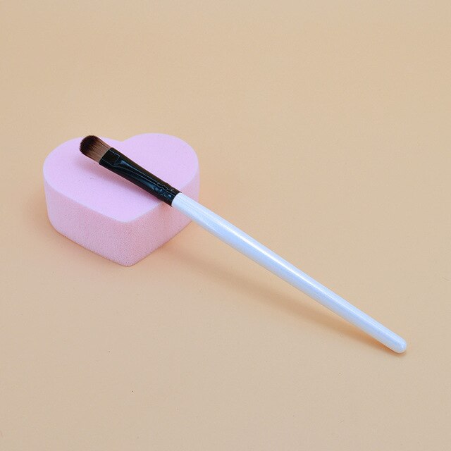 1 Pcs Blending Makeup Brush Portable Wooden Handle Makeup Brush For Eyeshadow Nose Contour Smudge Makeup Tool TSLM1